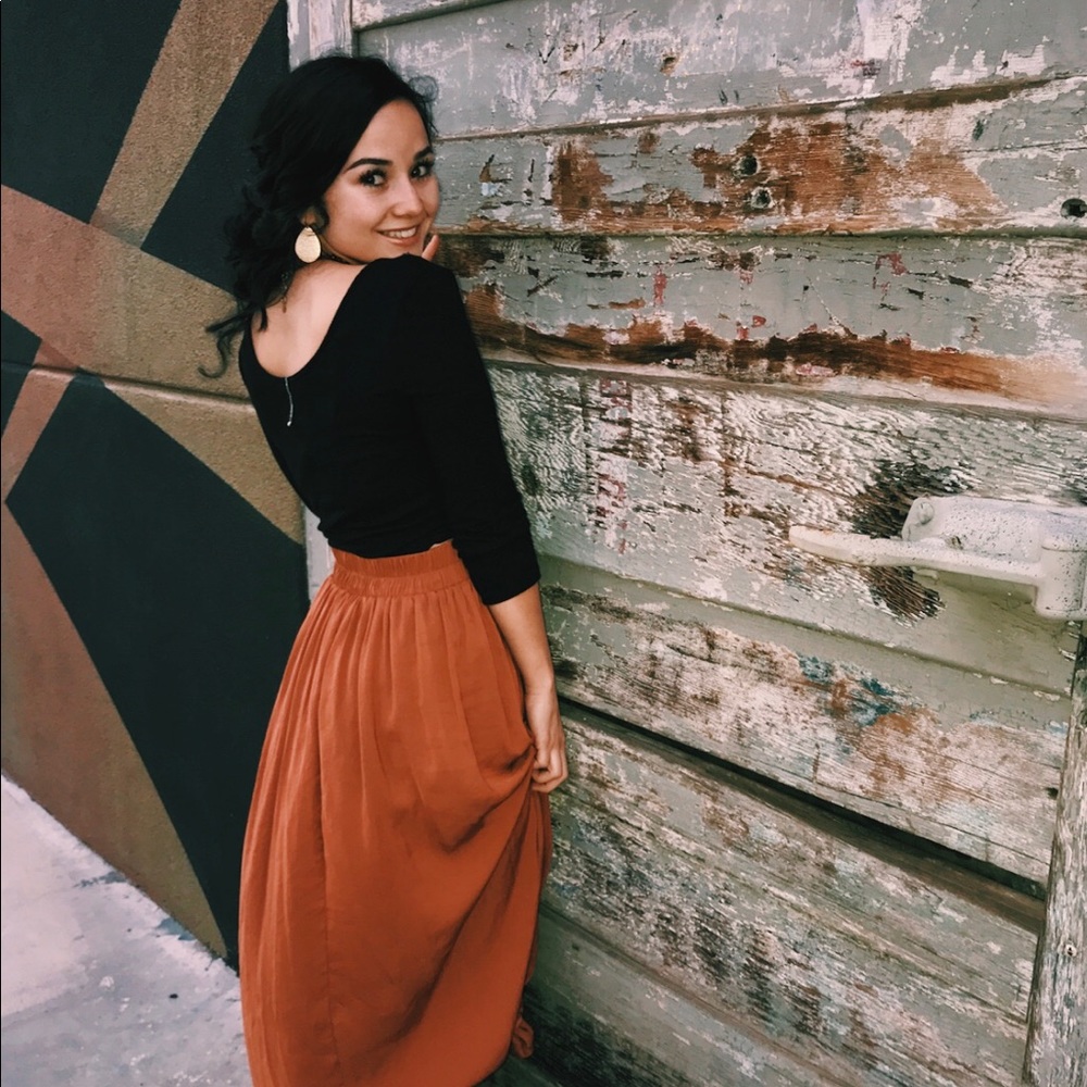 Meet your Posher, Raquel